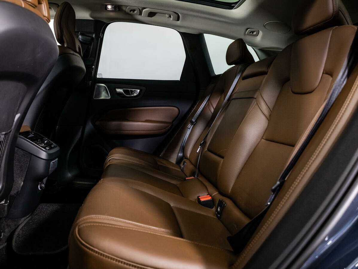 Купить Volvo XC60 с пробегом. Фото: #8