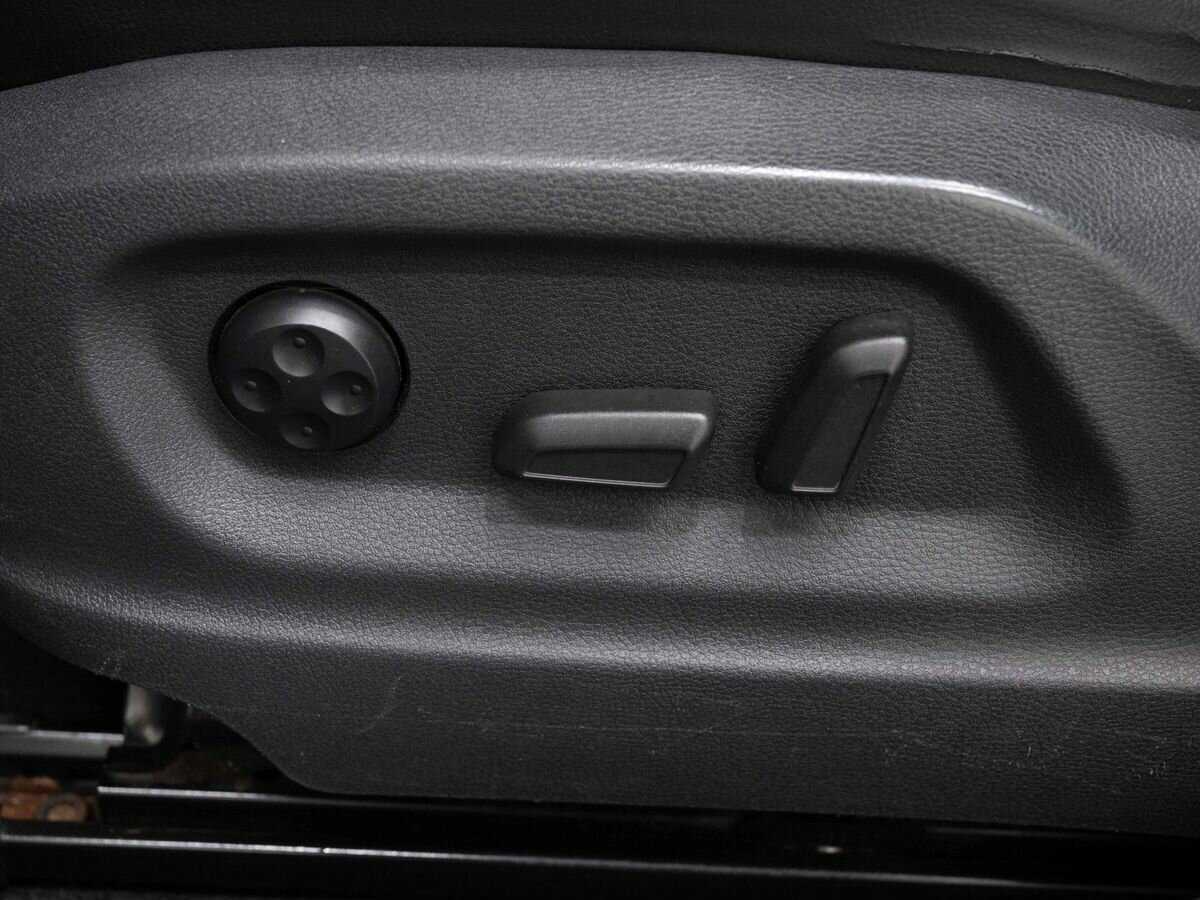 Купить Volkswagen Tiguan с пробегом. Фото: #15