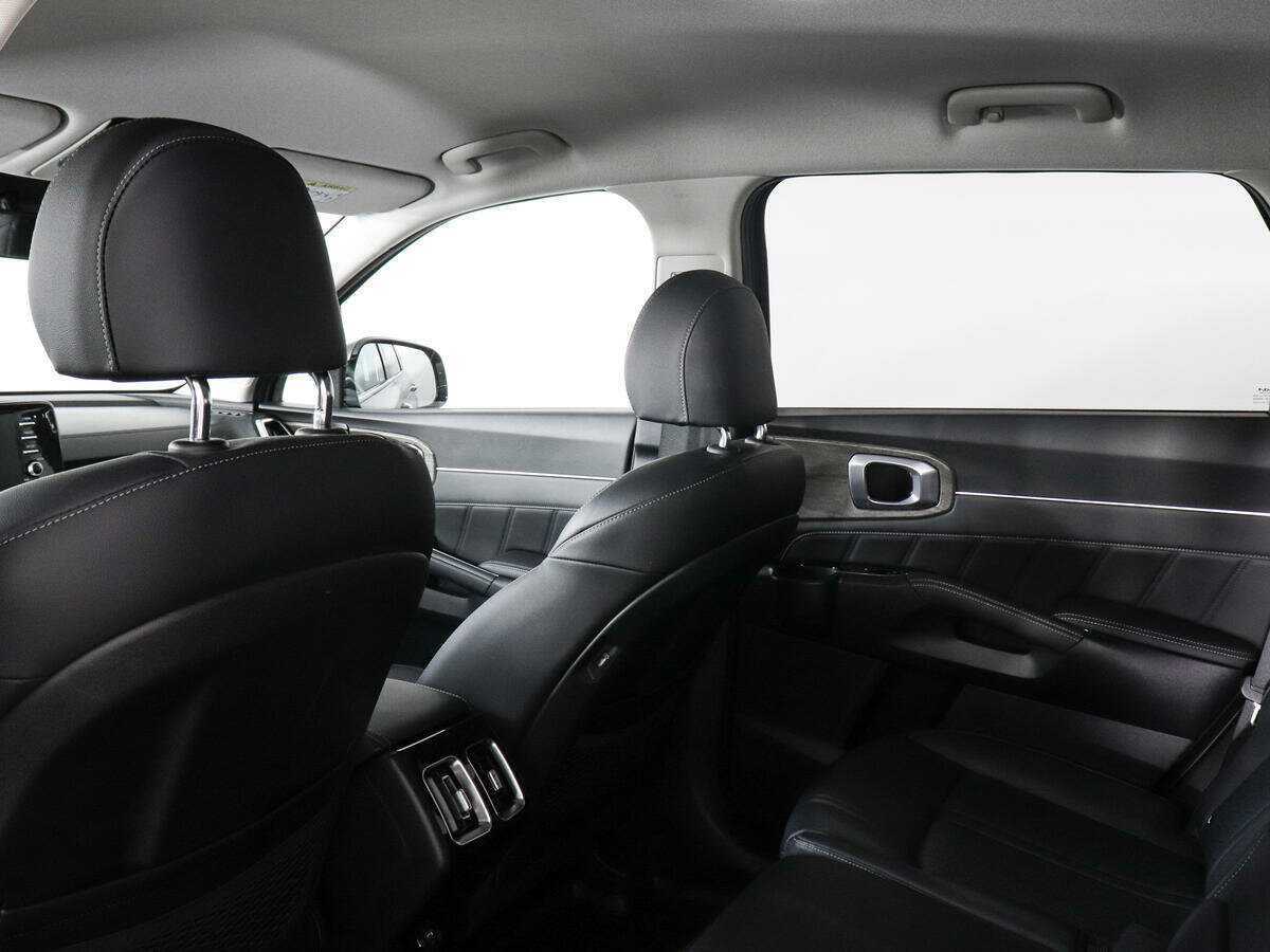 Купить Kia Sorento с пробегом. Фото: #11
