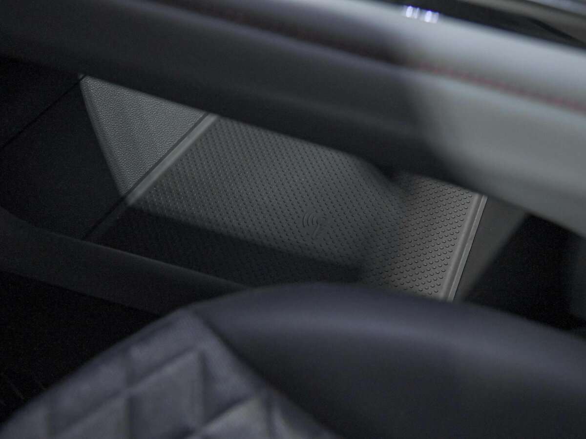 Купить Volkswagen Teramont с пробегом. Фото: #12