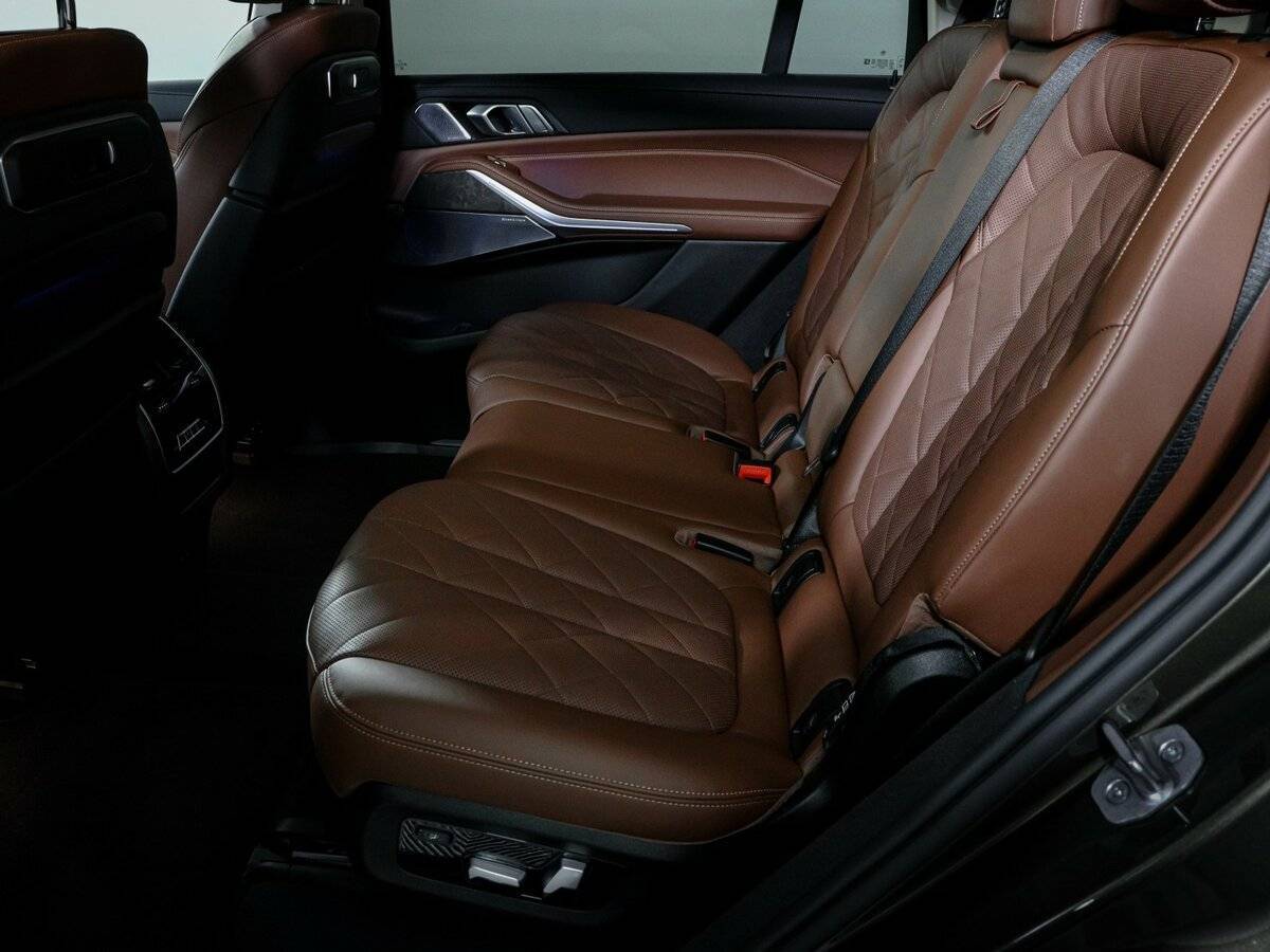 Купить BMW X7 с пробегом. Фото: #9