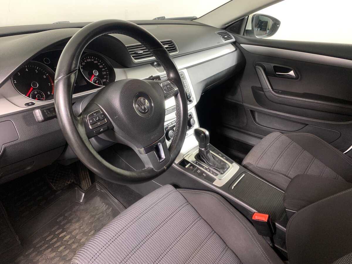 Купить Volkswagen Passat CC с пробегом. Фото: #11