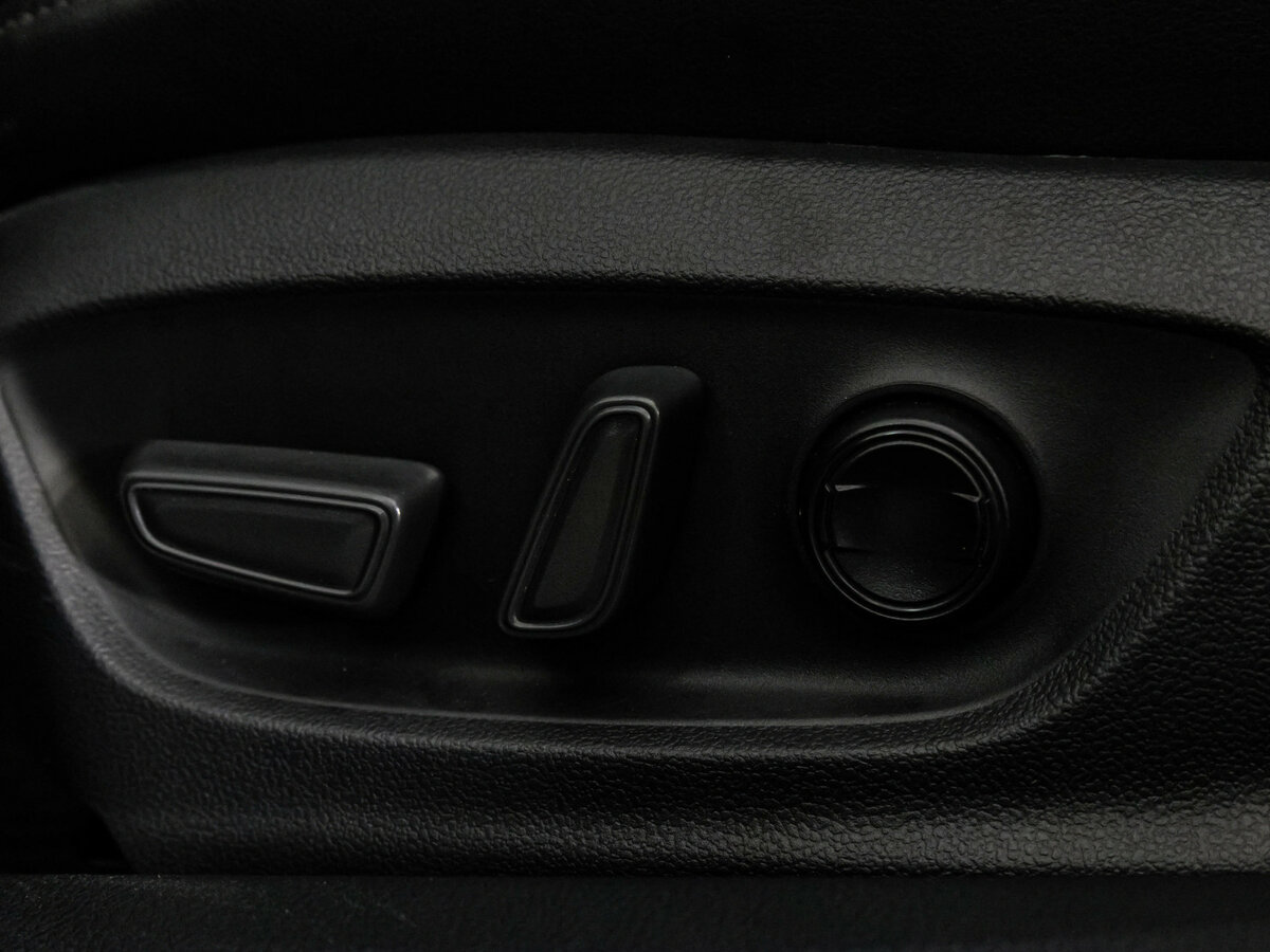 Купить Toyota Camry с пробегом. Фото: #28