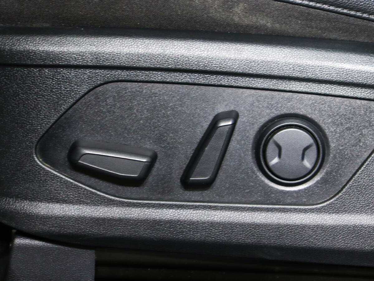 Купить Kia Sorento с пробегом. Фото: #18