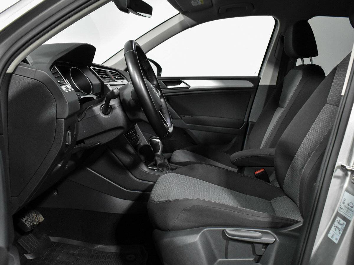 Купить Volkswagen Tiguan с пробегом. Фото: #9