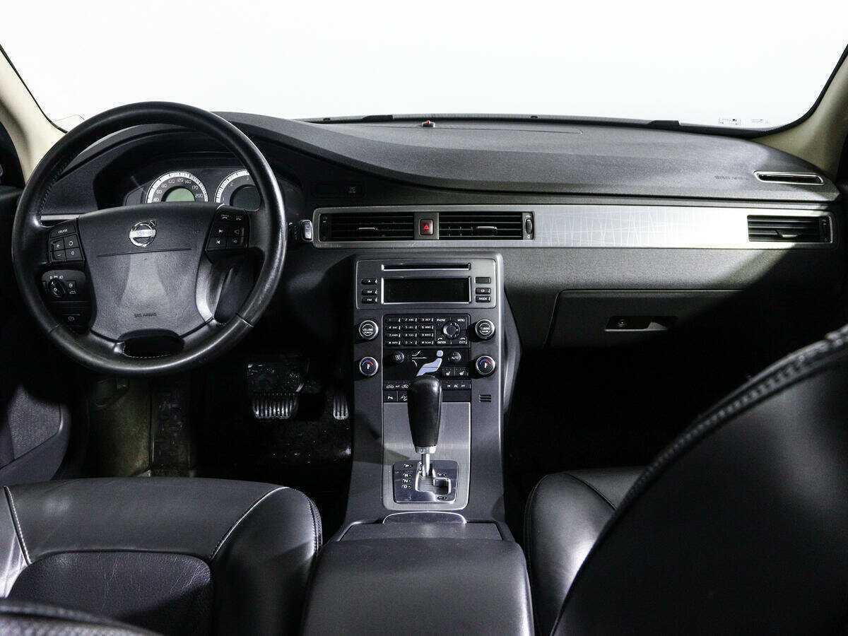 Купить Volvo XC70 с пробегом. Фото: #11