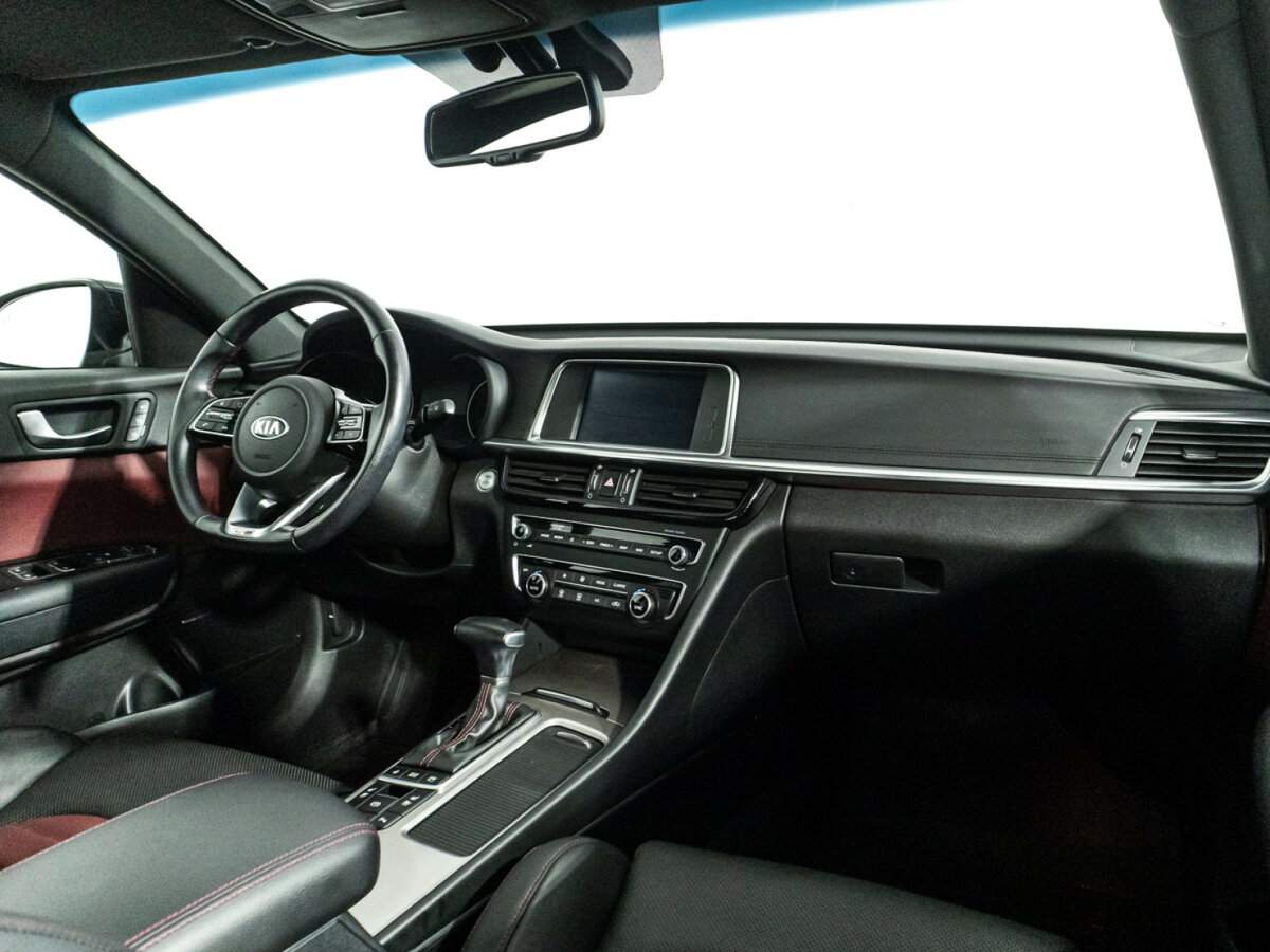 Купить Kia Optima с пробегом. Фото: #8