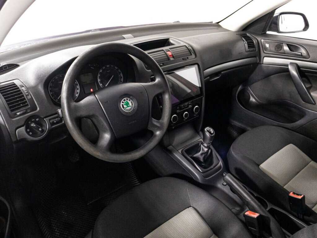 Купить Skoda Octavia с пробегом. Фото: #10