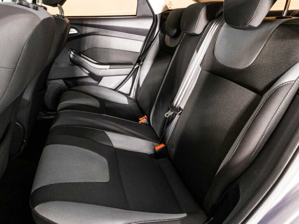 Купить Ford Focus с пробегом. Фото: #9