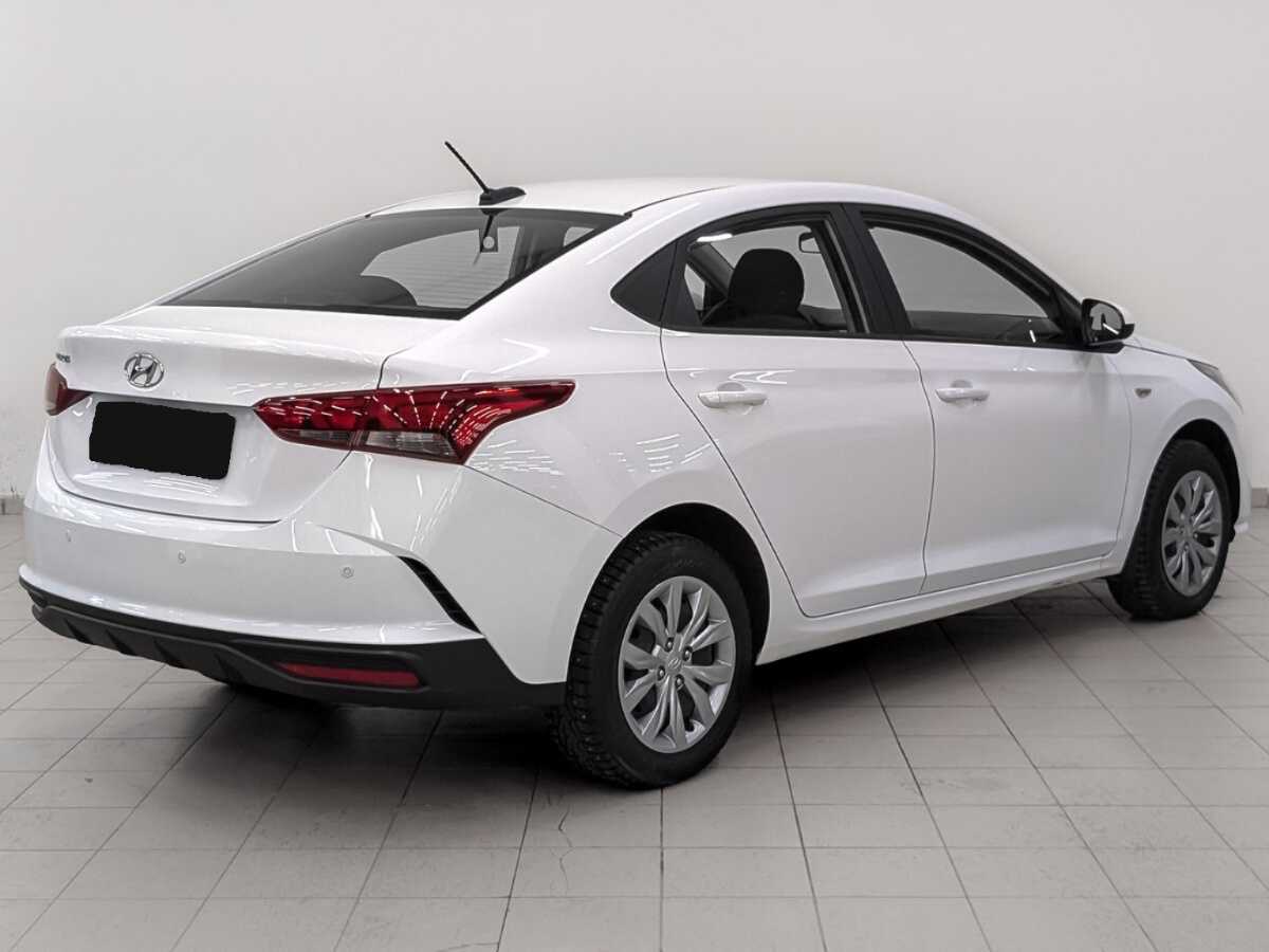 Купить Hyundai Solaris с пробегом. Фото: #4