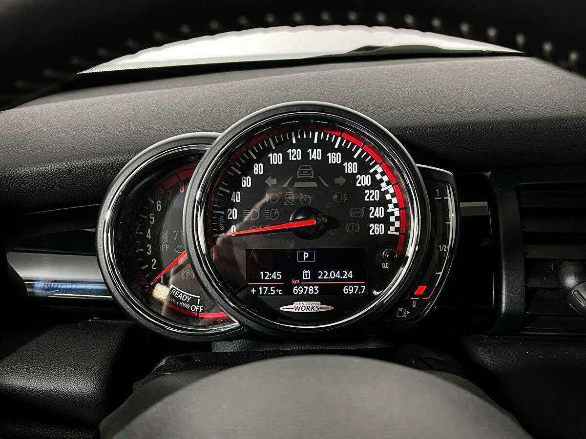 Купить Mini Hatch с пробегом. Фото: #8