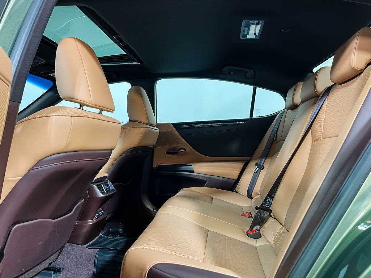 Купить Lexus ES с пробегом. Фото: #9