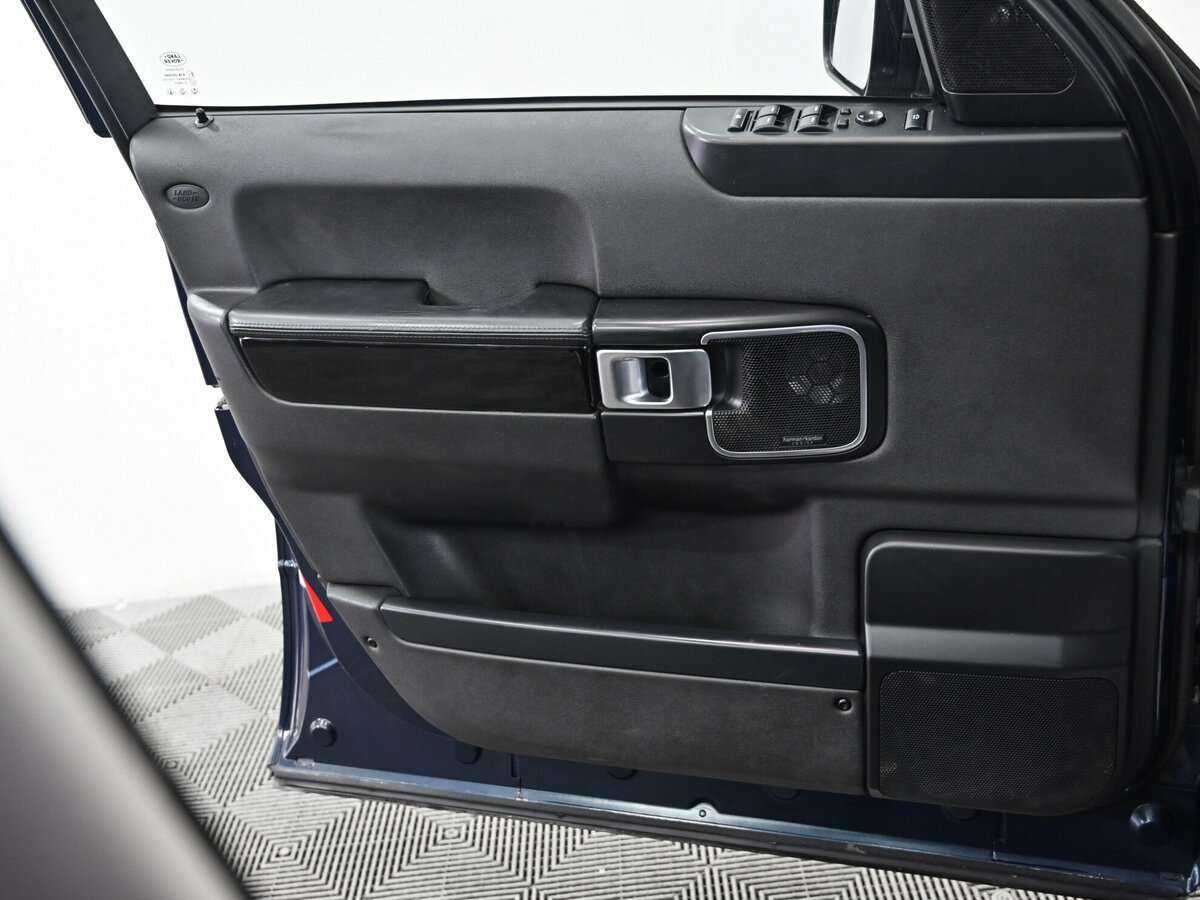 Купить Land Rover Range Rover с пробегом. Фото: #10