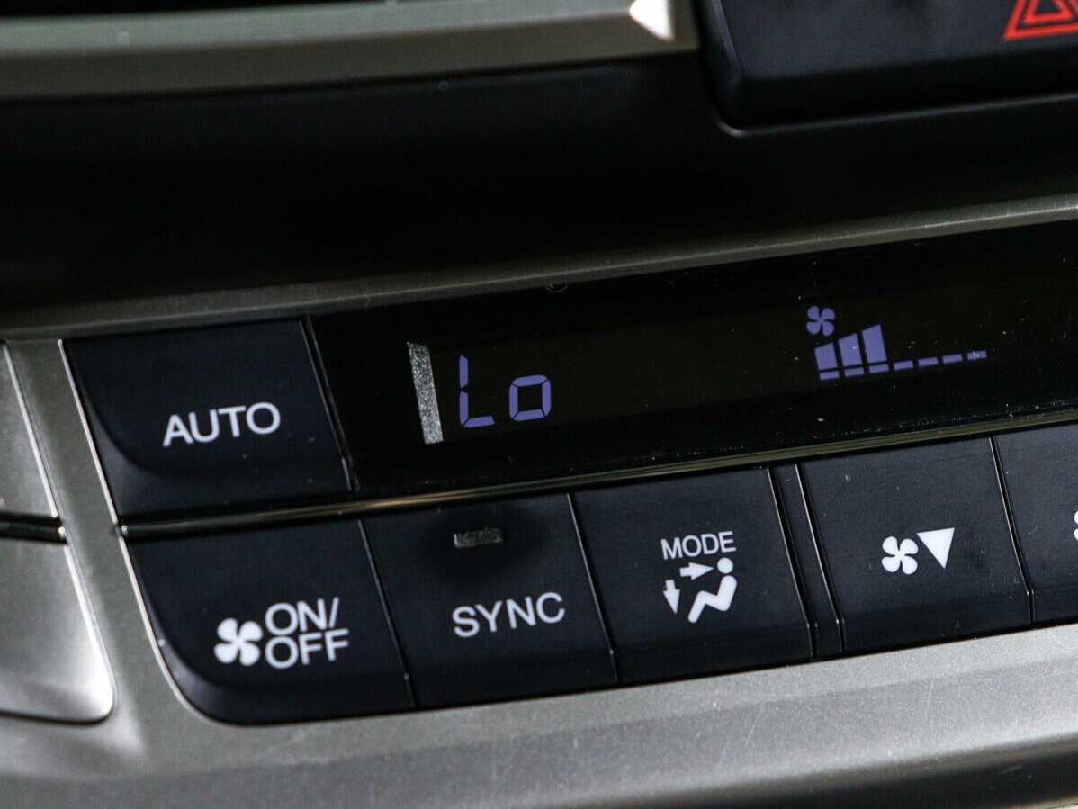 Купить Honda Accord с пробегом. Фото: #17