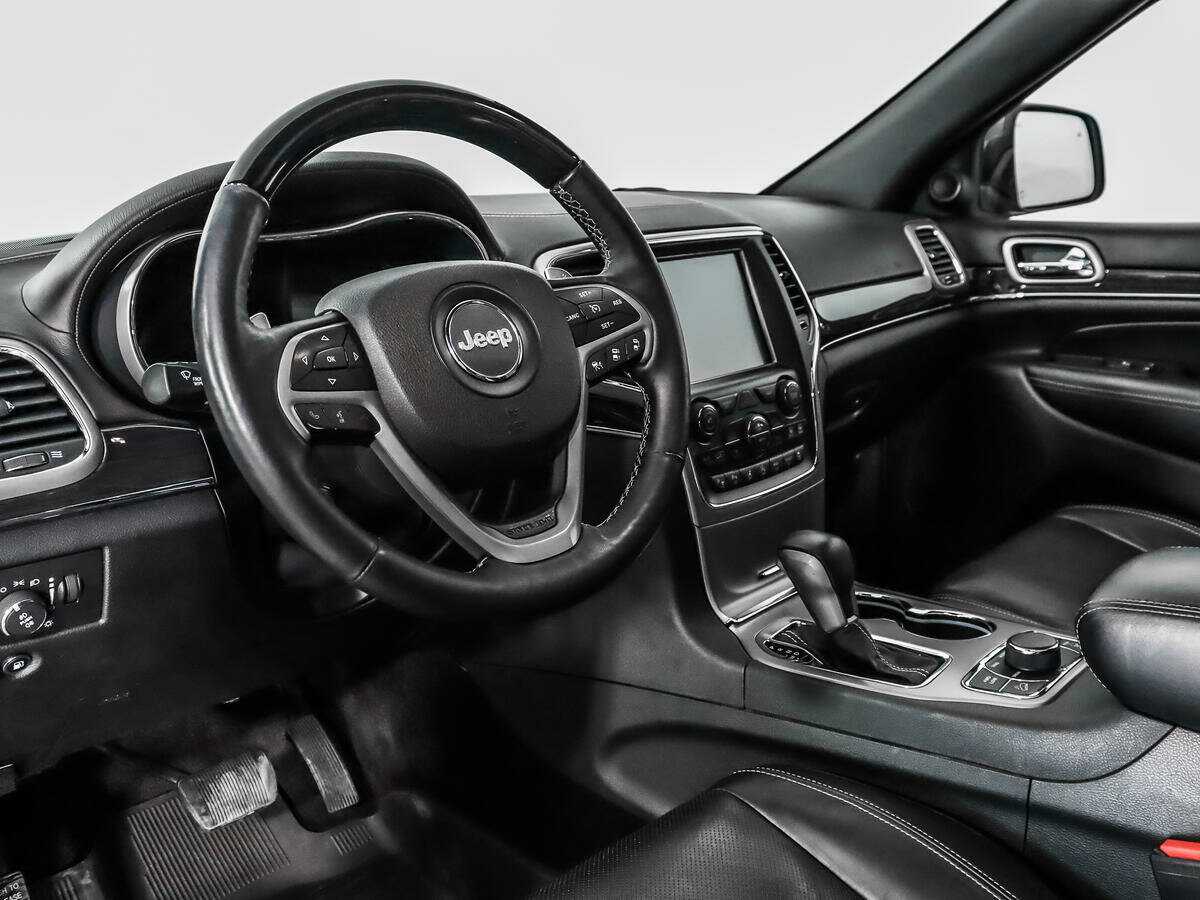 Купить Jeep Grand Cherokee с пробегом. Фото: #8