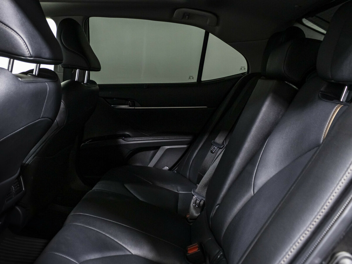 Купить Toyota Camry с пробегом. Фото: #10