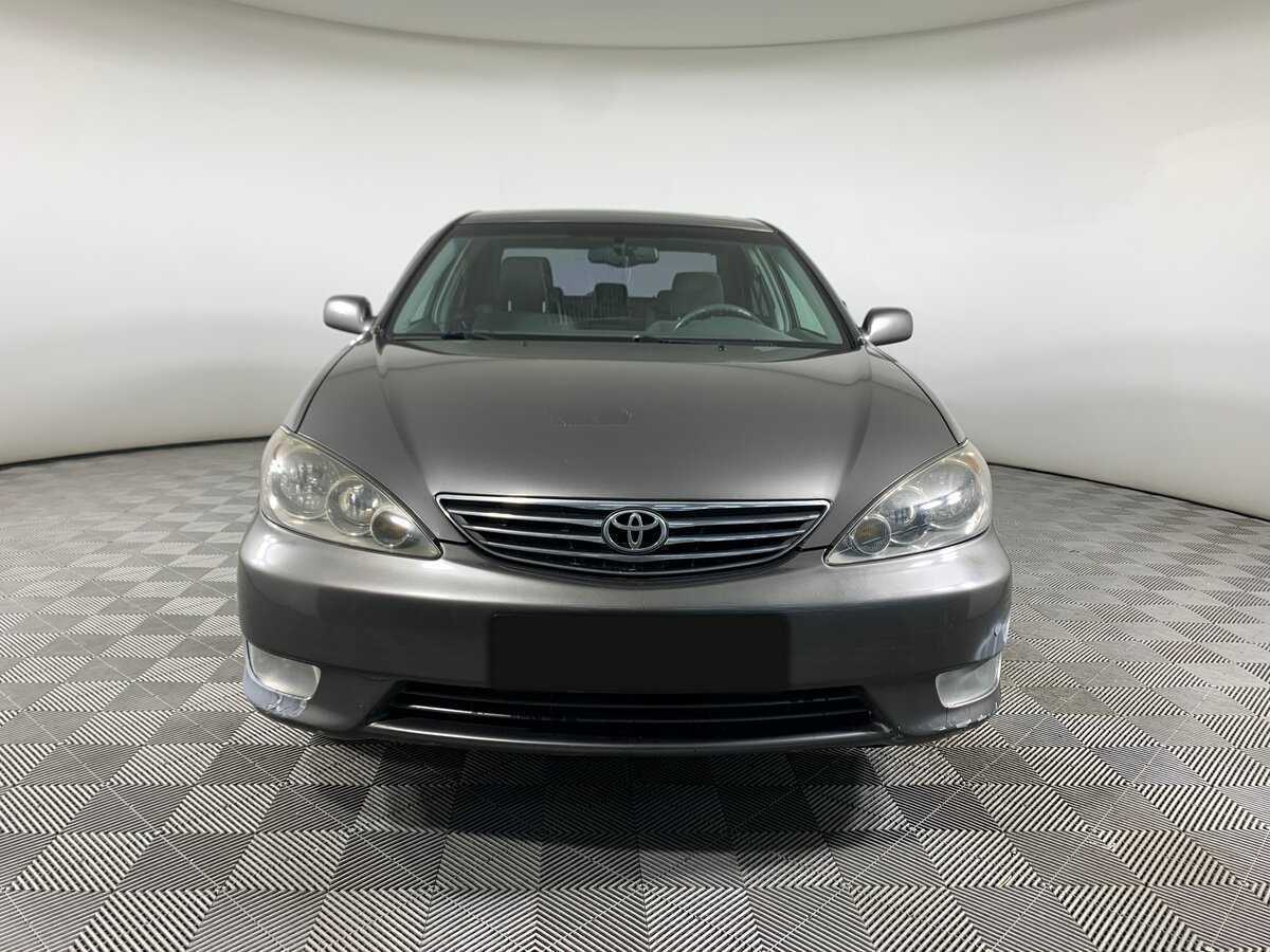 Купить Toyota Camry с пробегом. Фото: #1