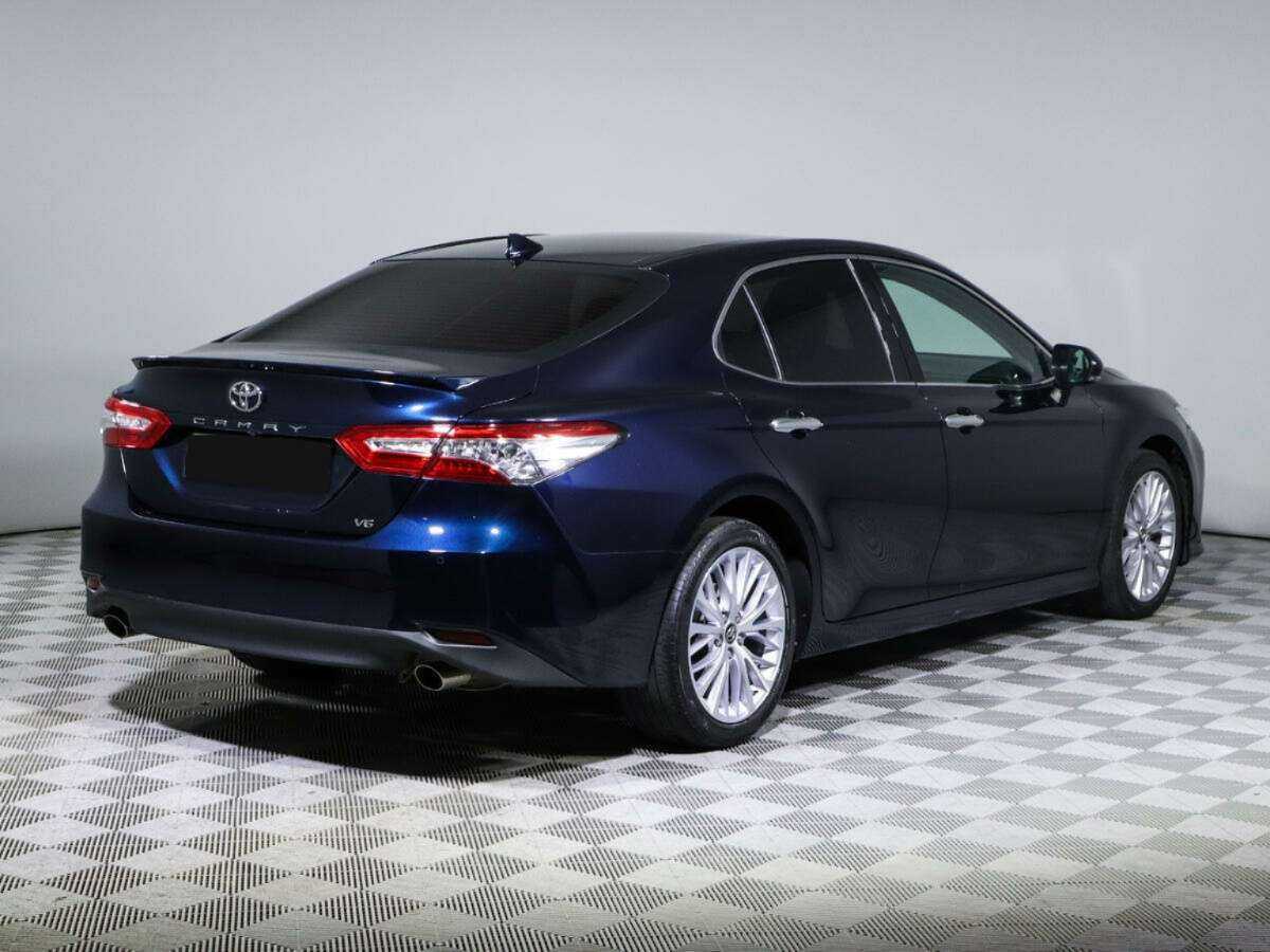 Купить Toyota Camry с пробегом. Фото: #4