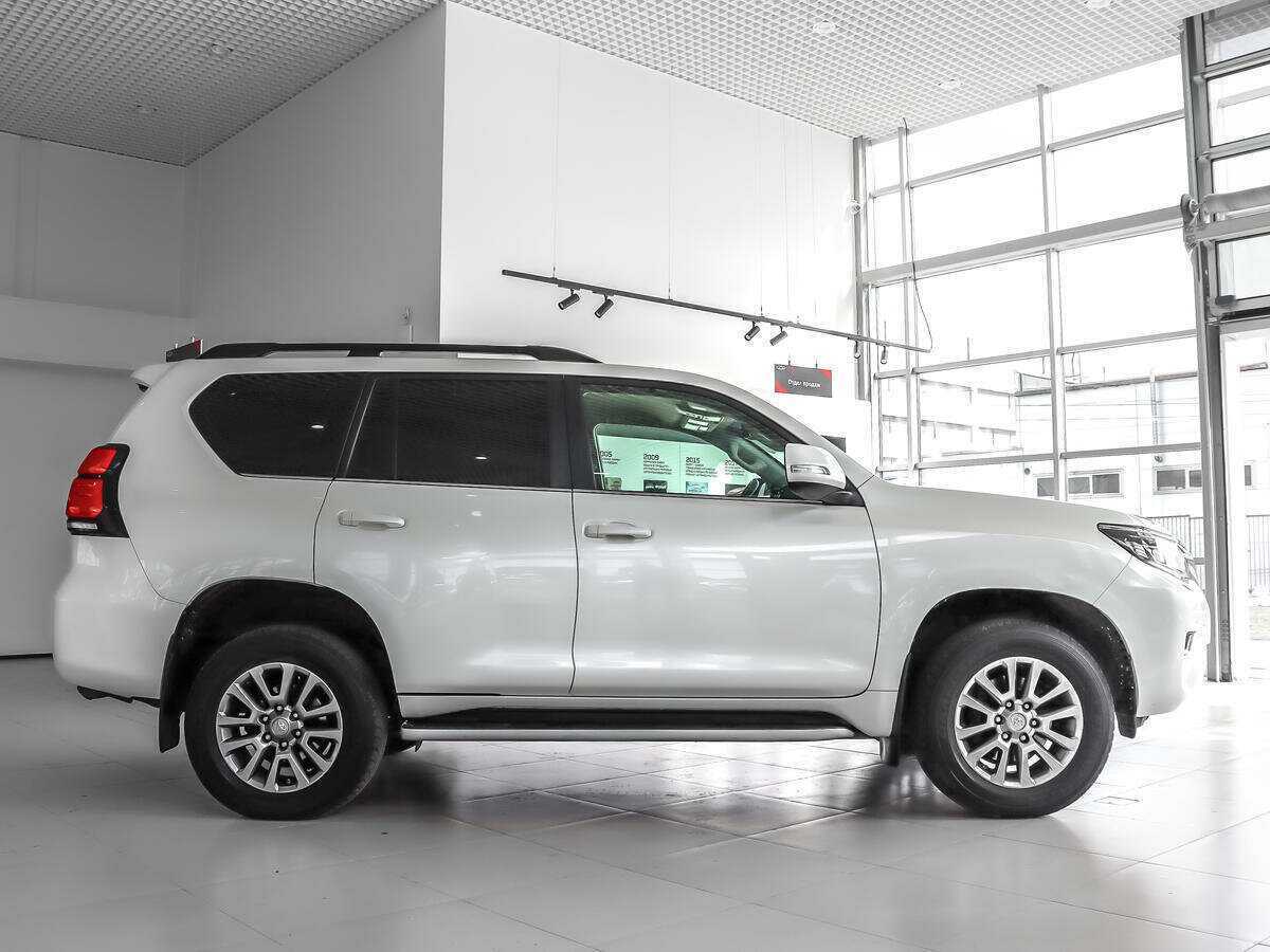 Купить Toyota Land Cruiser Prado с пробегом. Фото: #3