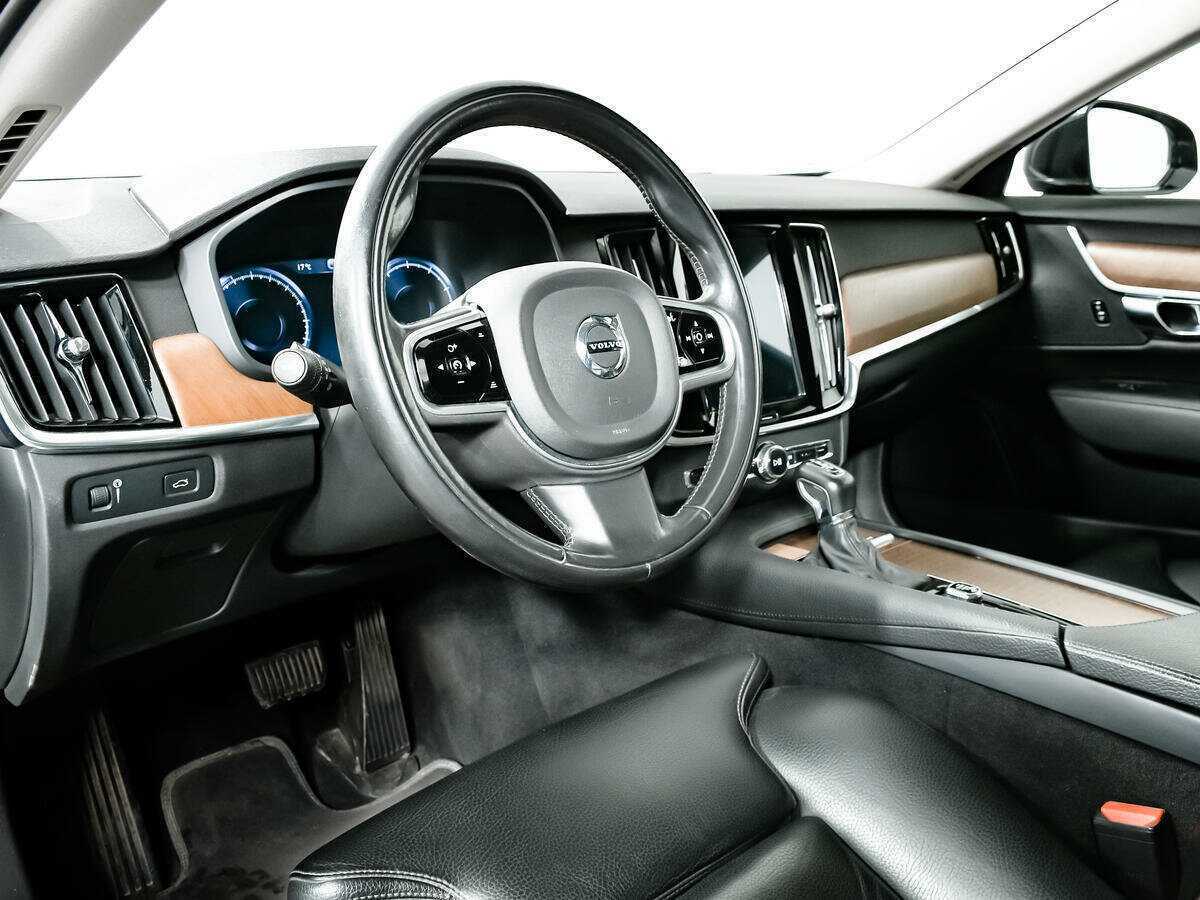 Купить Volvo S90 с пробегом. Фото: #12