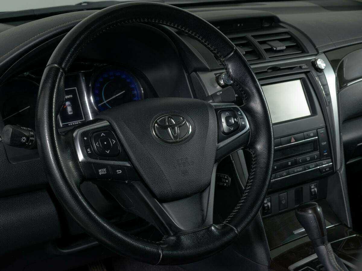 Купить Toyota Camry с пробегом. Фото: #13