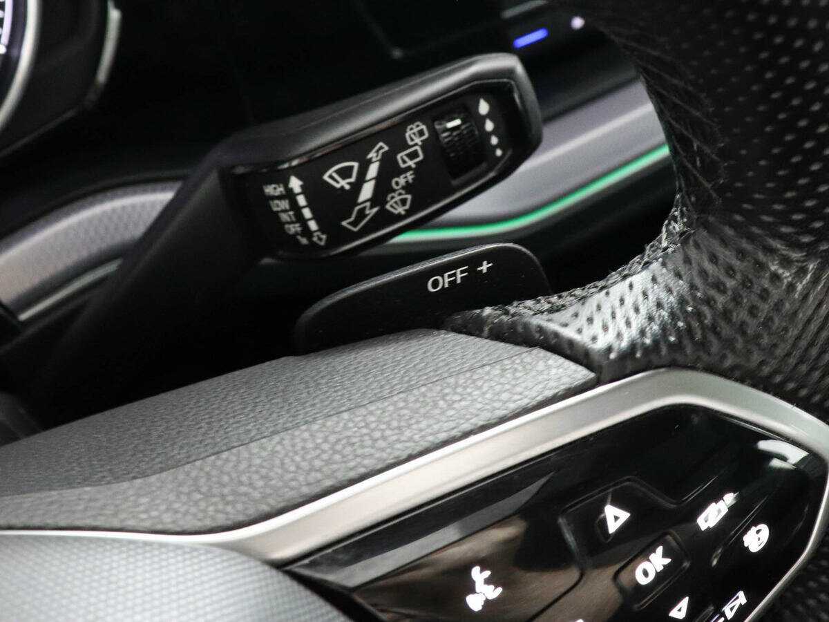 Купить Volkswagen Touareg с пробегом. Фото: #13