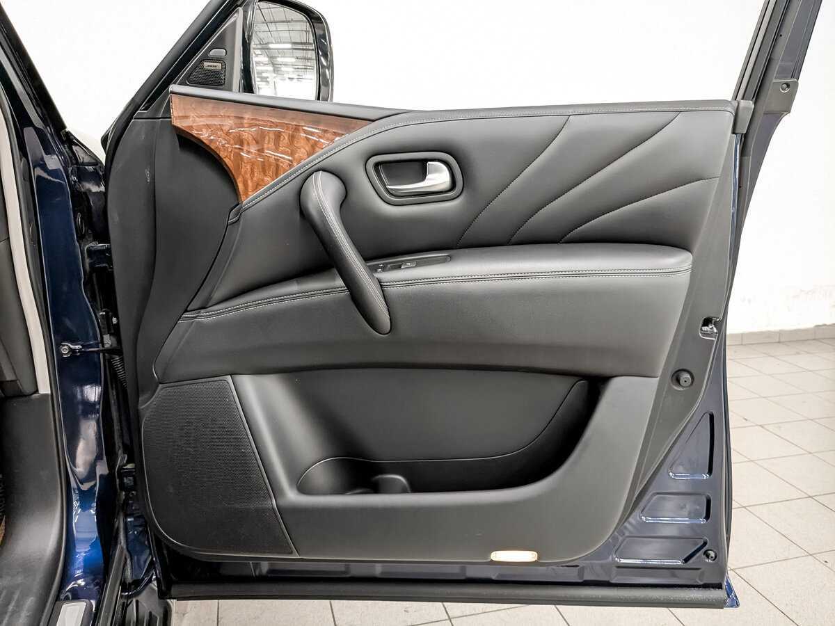 Купить Infiniti QX80 с пробегом. Фото: #22