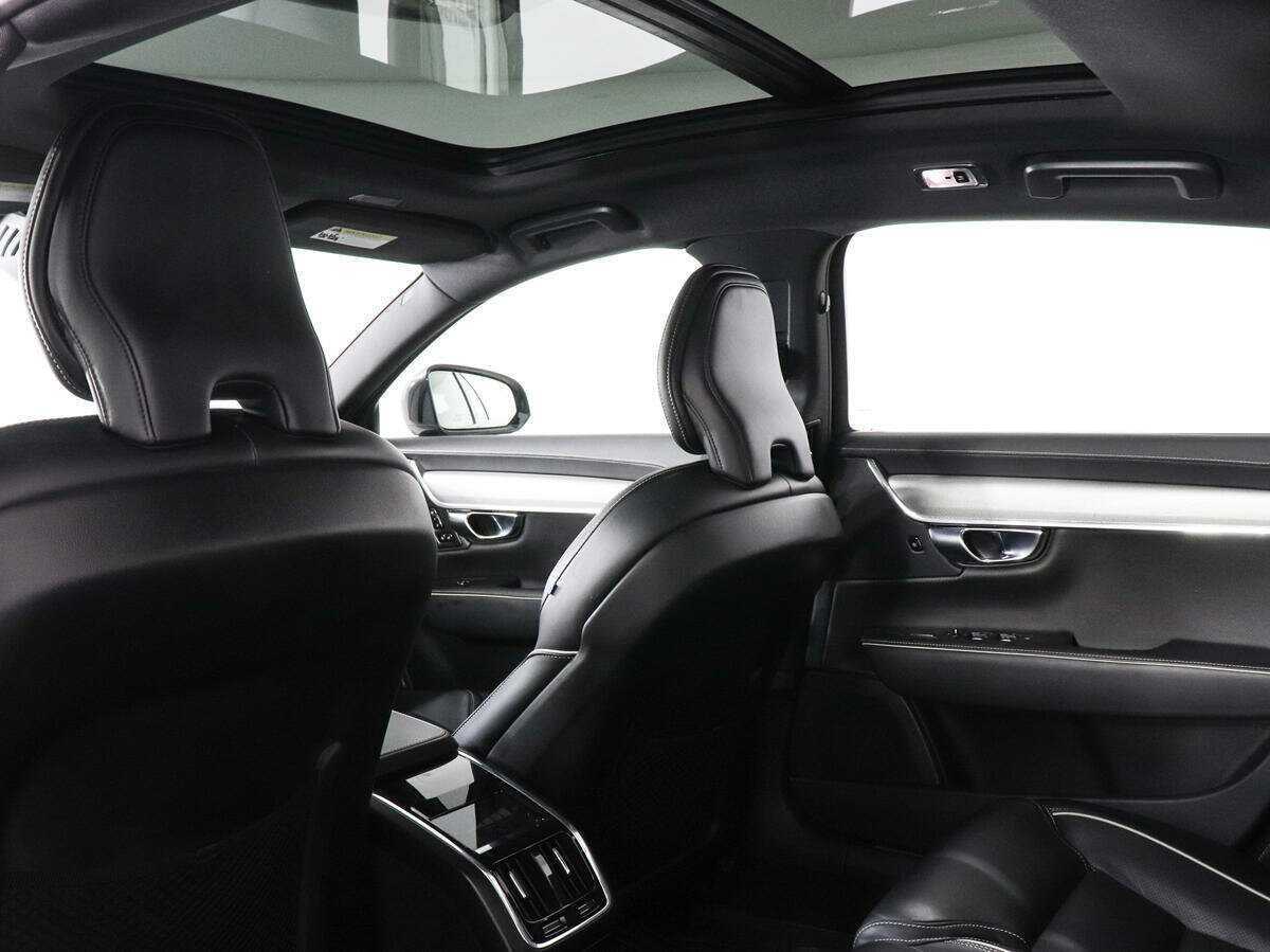 Купить Volvo S90 с пробегом. Фото: #11