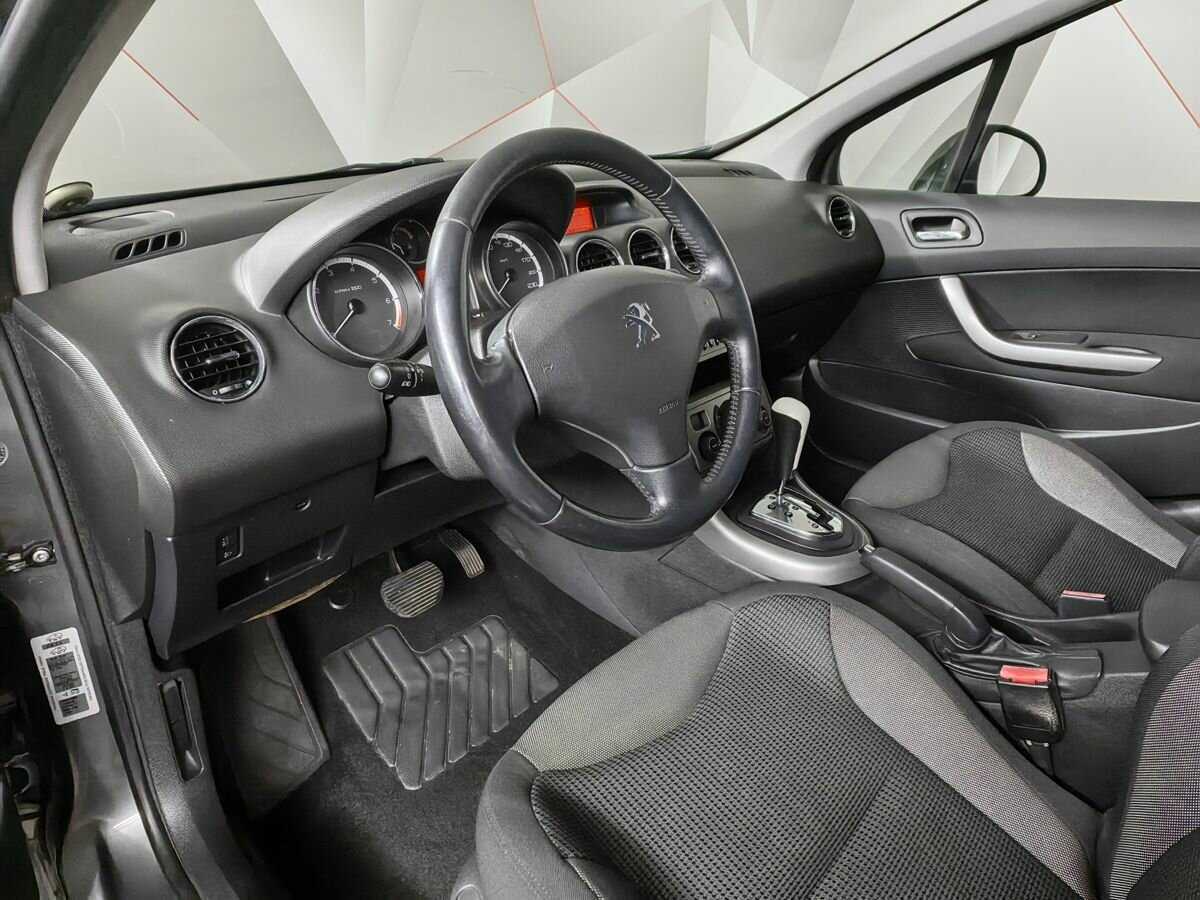 Купить Peugeot 308 с пробегом. Фото: #13