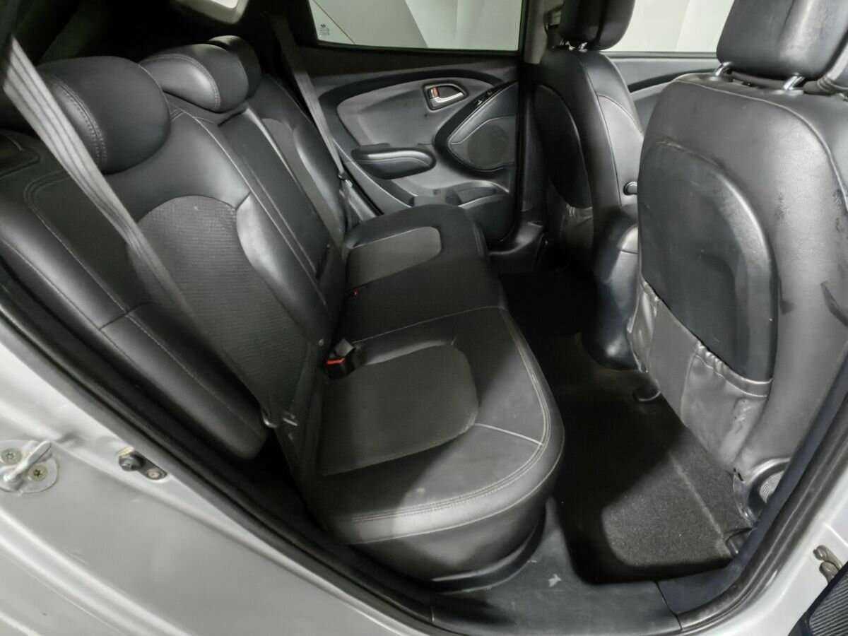 Купить Hyundai ix35 с пробегом. Фото: #11