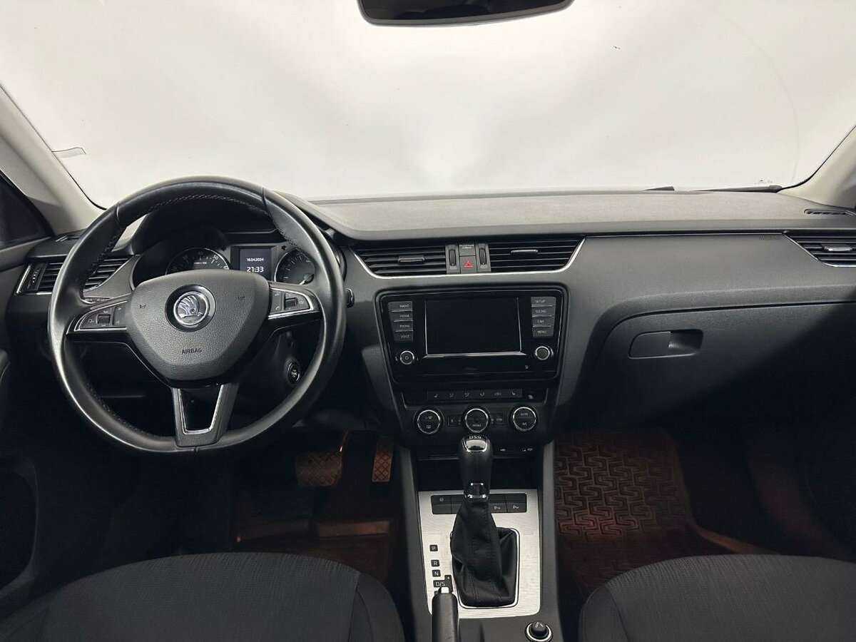Купить Skoda Octavia с пробегом. Фото: #6