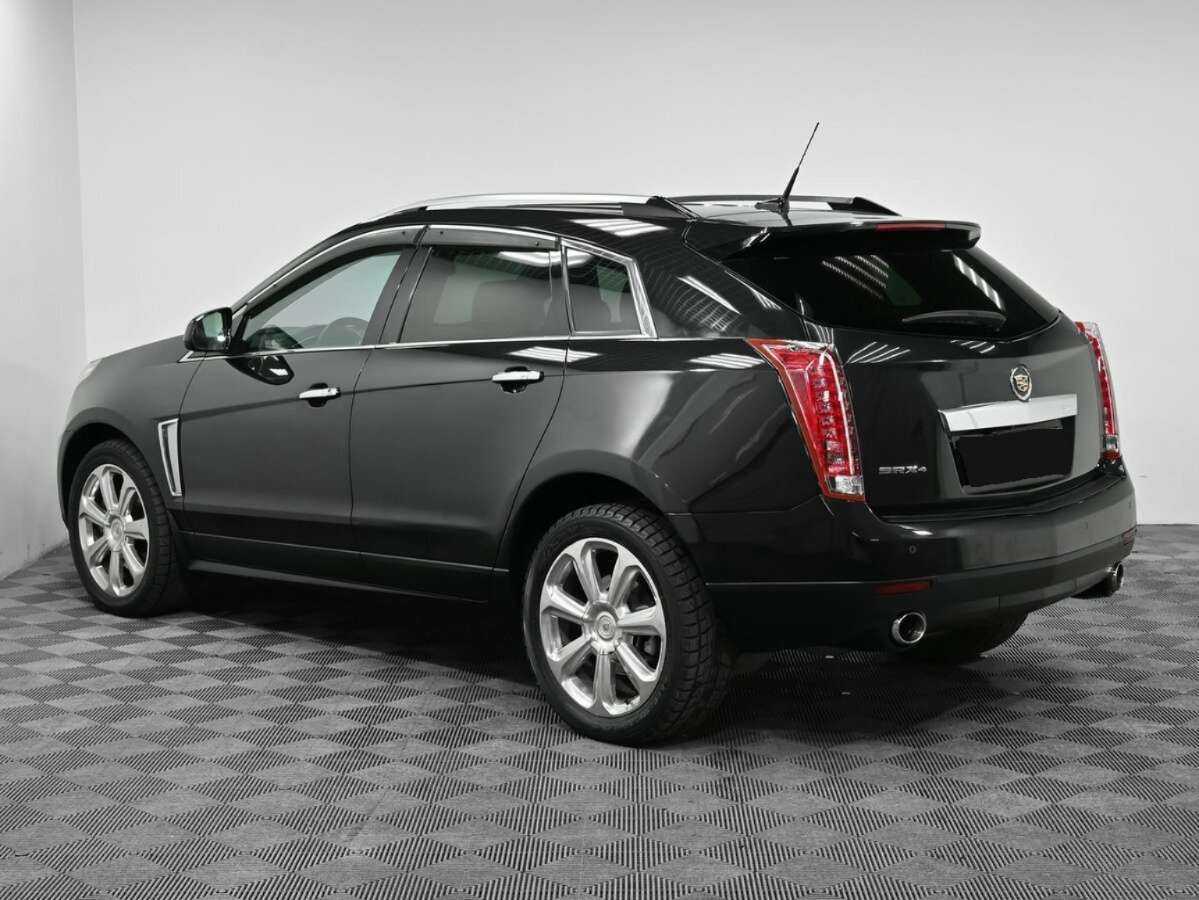 Купить Cadillac SRX с пробегом. Фото: #3