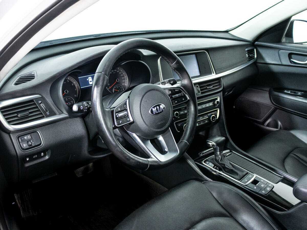 Купить Kia Optima с пробегом. Фото: #10