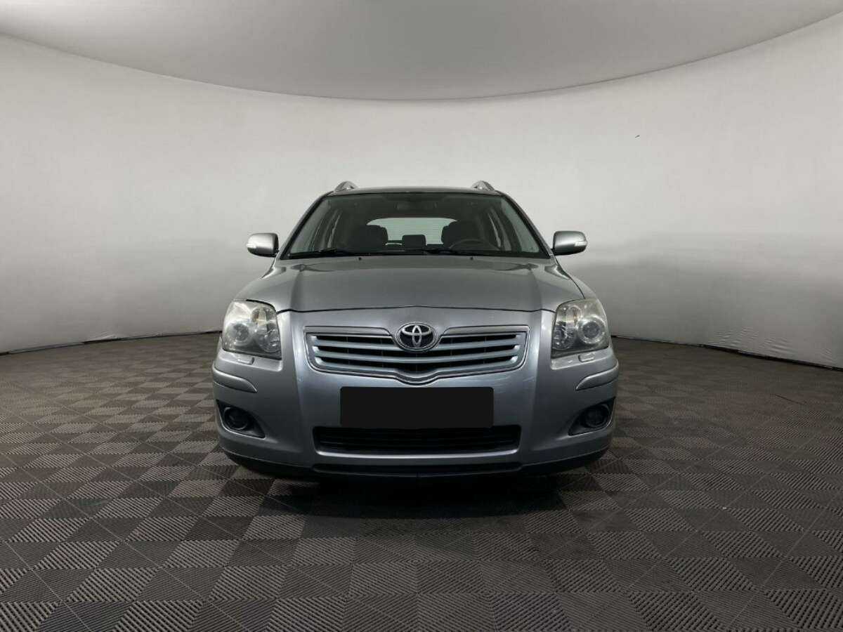 Купить Toyota Avensis с пробегом. Фото: #1