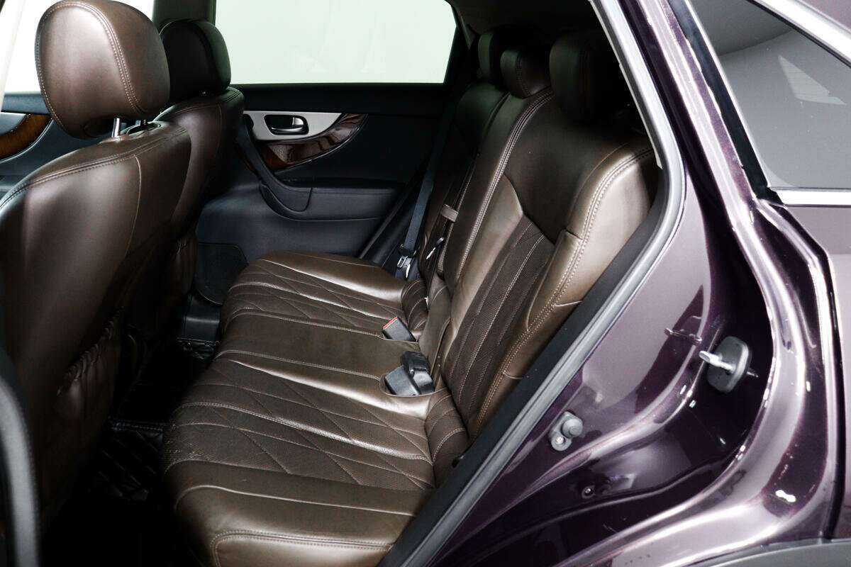 Купить Infiniti FX с пробегом. Фото: #11