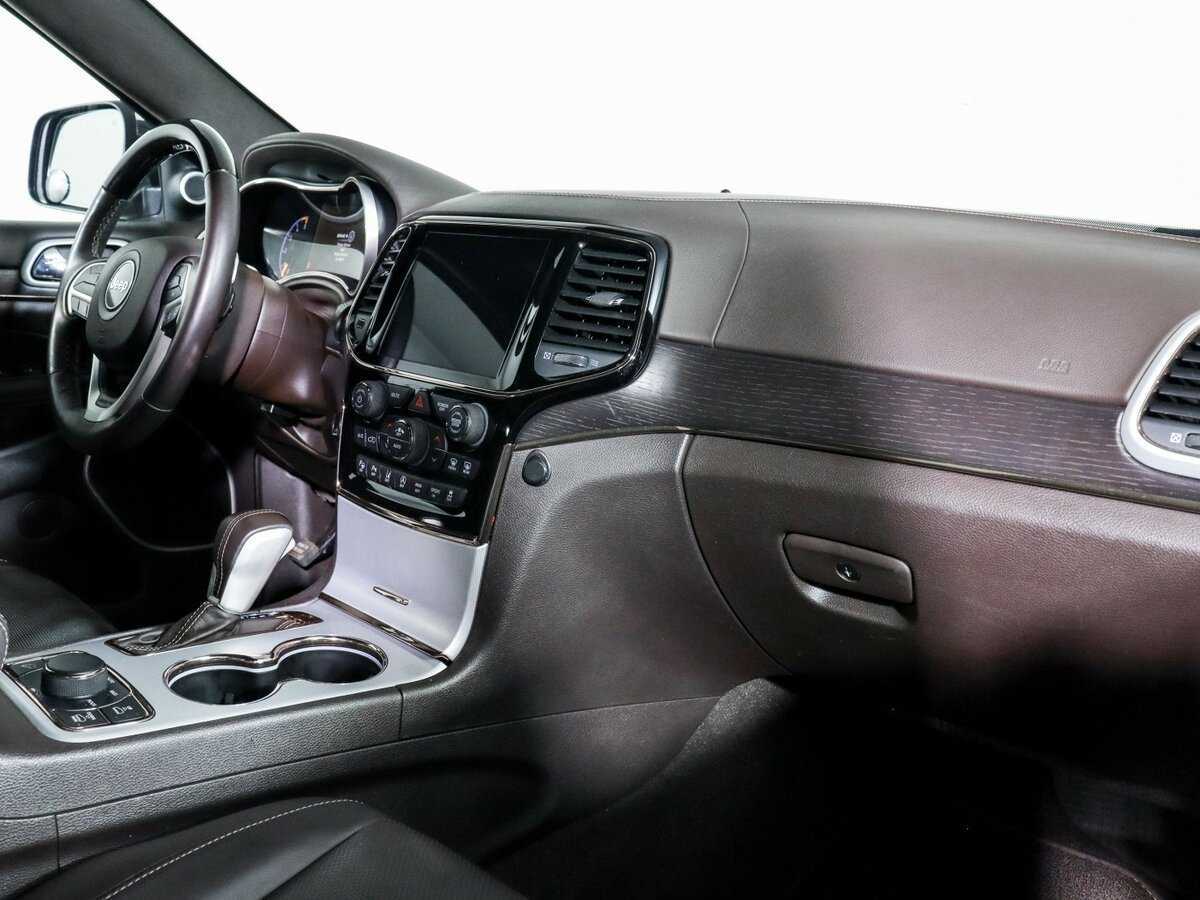 Купить Jeep Grand Cherokee с пробегом. Фото: #5