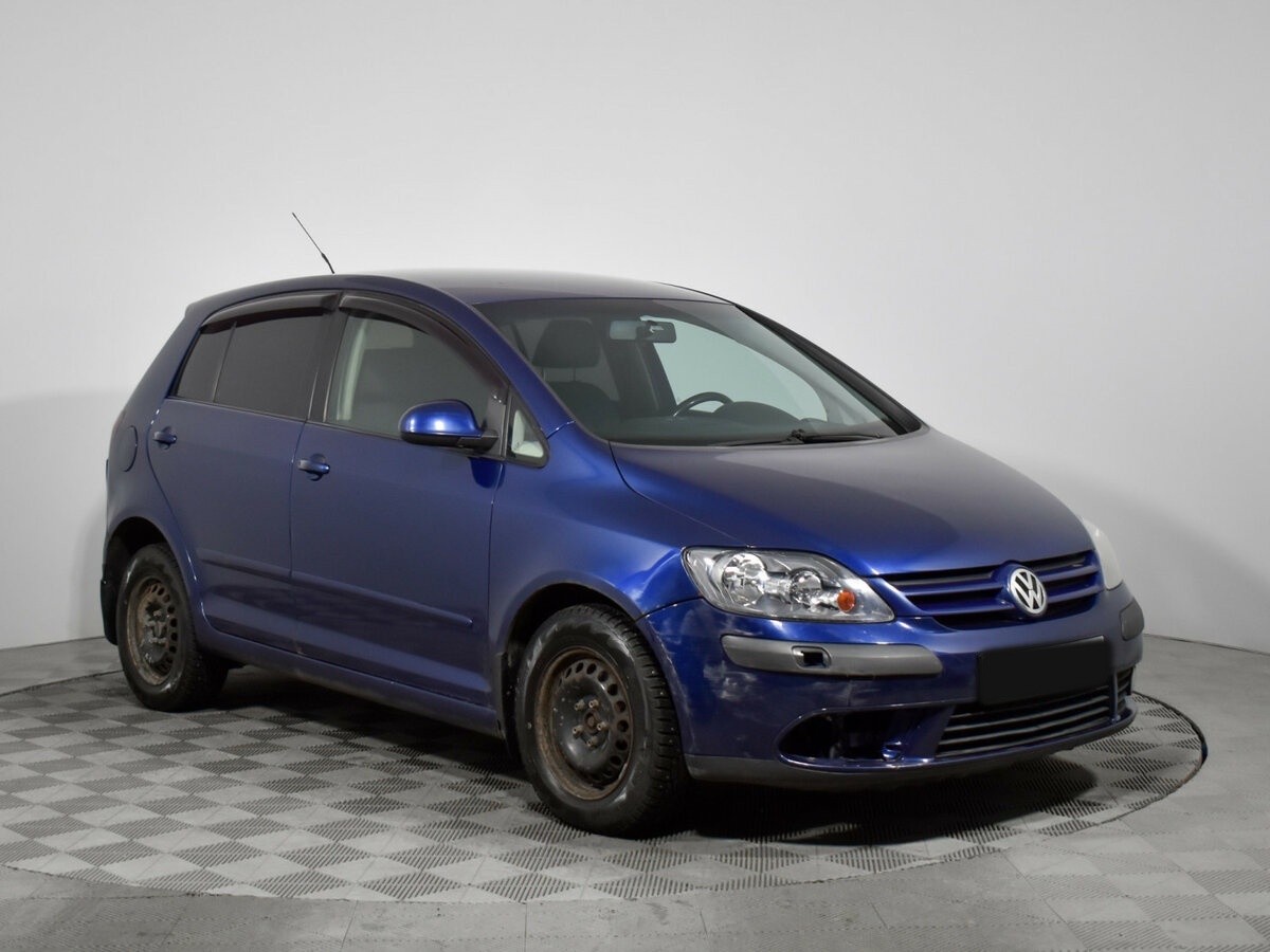 Купить Volkswagen Golf Plus с пробегом. Фото: #2