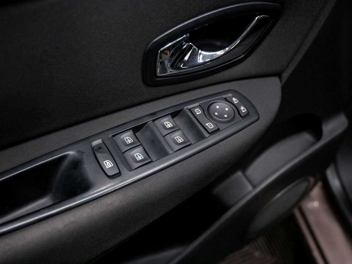 Купить Renault Scenic с пробегом. Фото: #12
