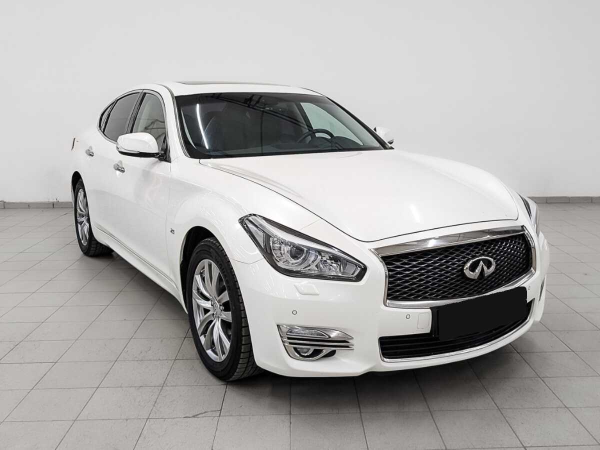 Купить Infiniti Q70 с пробегом. Фото: #2
