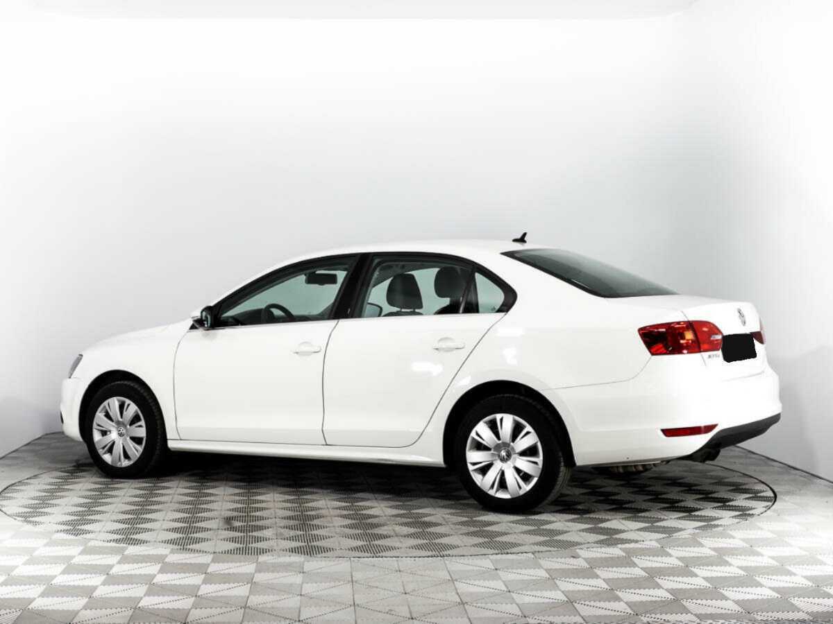 Купить Volkswagen Jetta с пробегом. Фото: #6