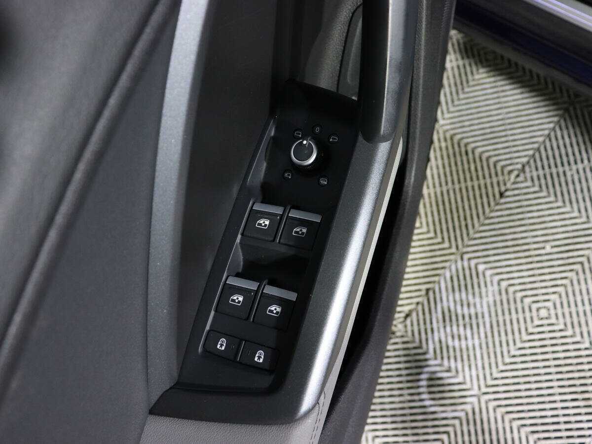 Купить Audi Q3 с пробегом. Фото: #16