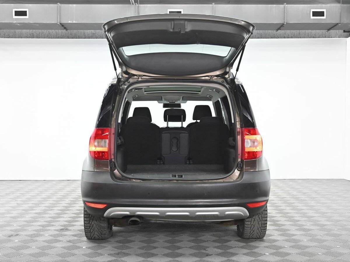 Купить Skoda Yeti с пробегом. Фото: #4