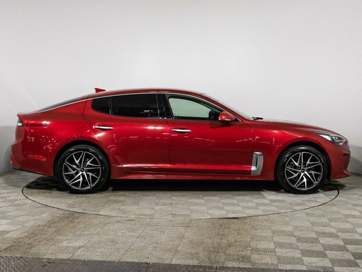 Купить Kia Stinger с пробегом. Фото: #3