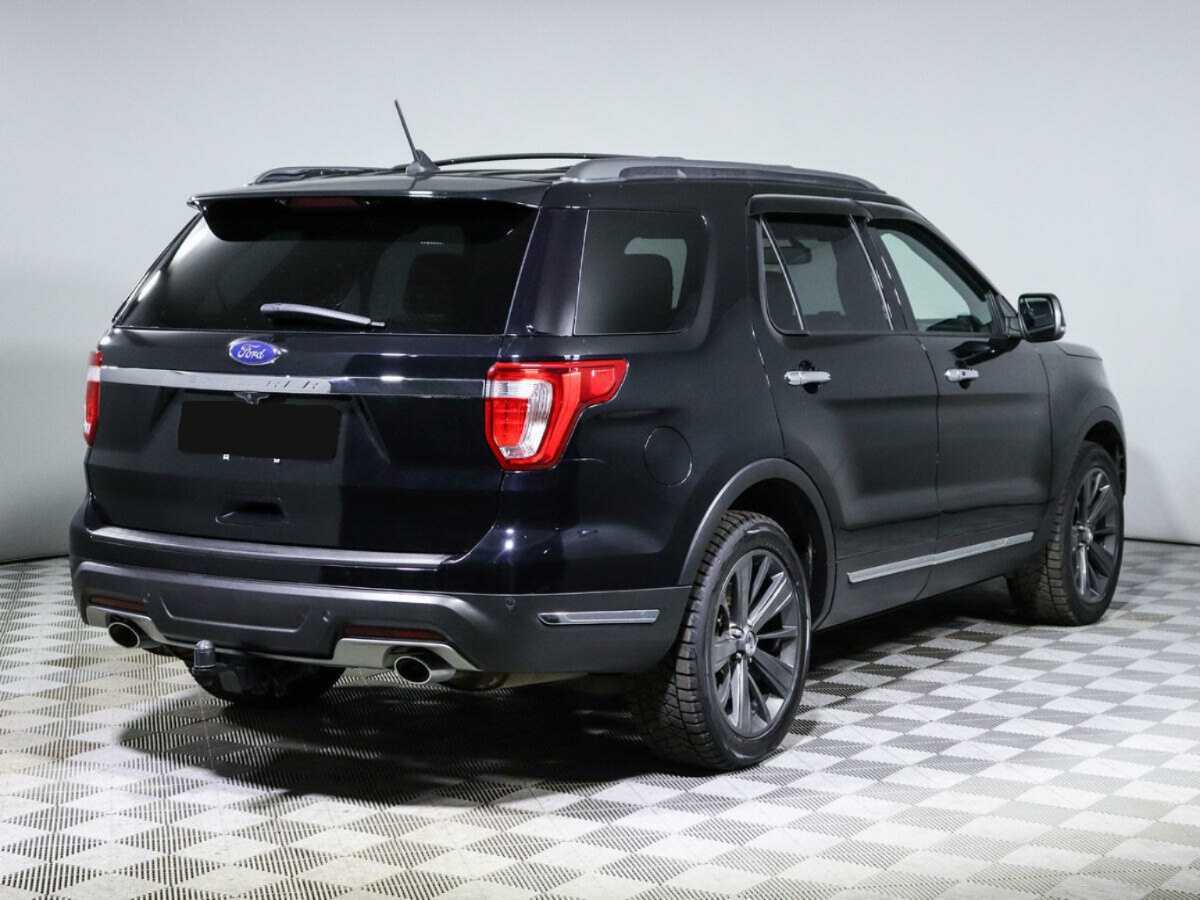 Купить Ford Explorer с пробегом. Фото: #3