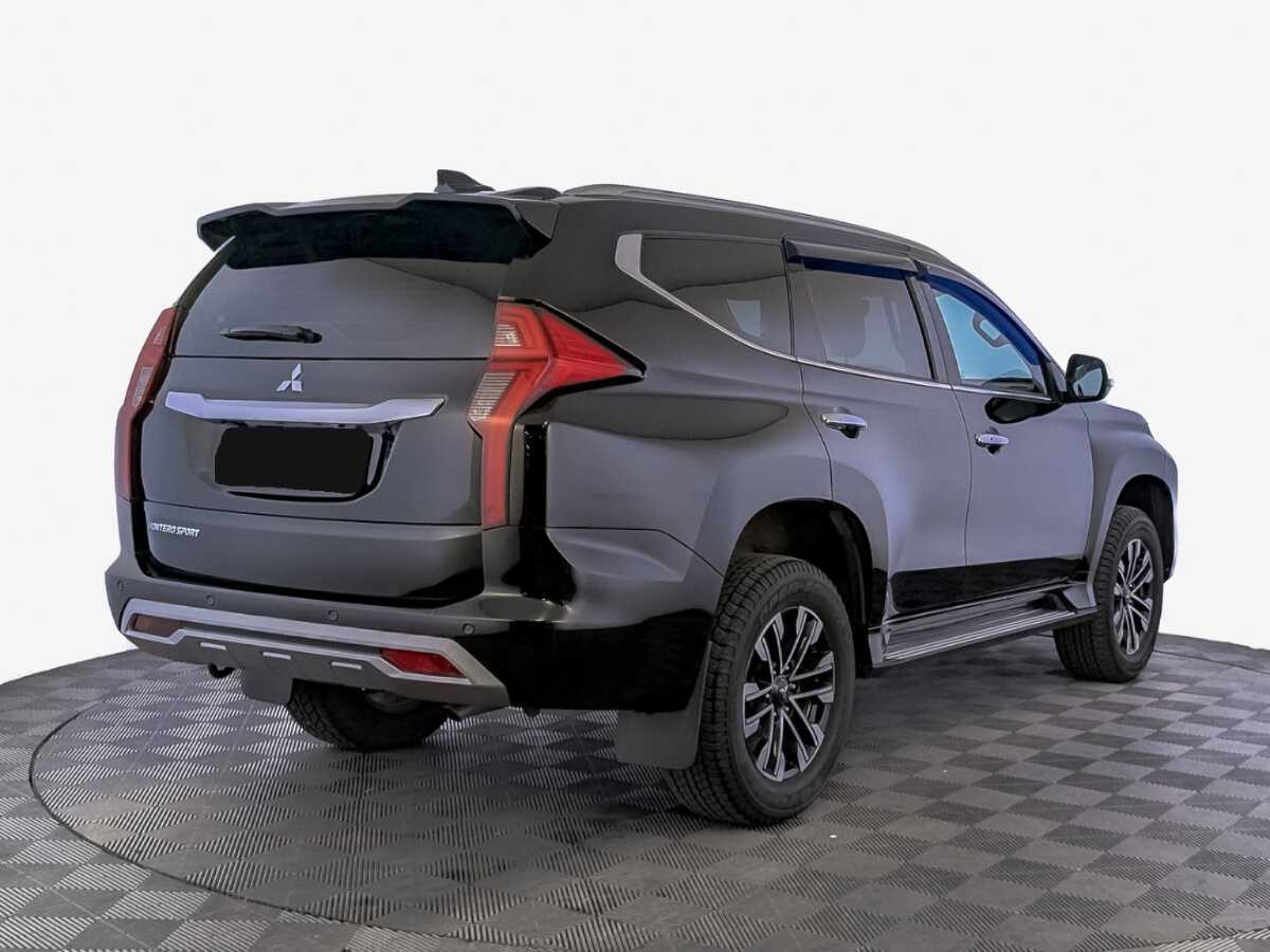 Купить Mitsubishi Montero Sport с пробегом. Фото: #4
