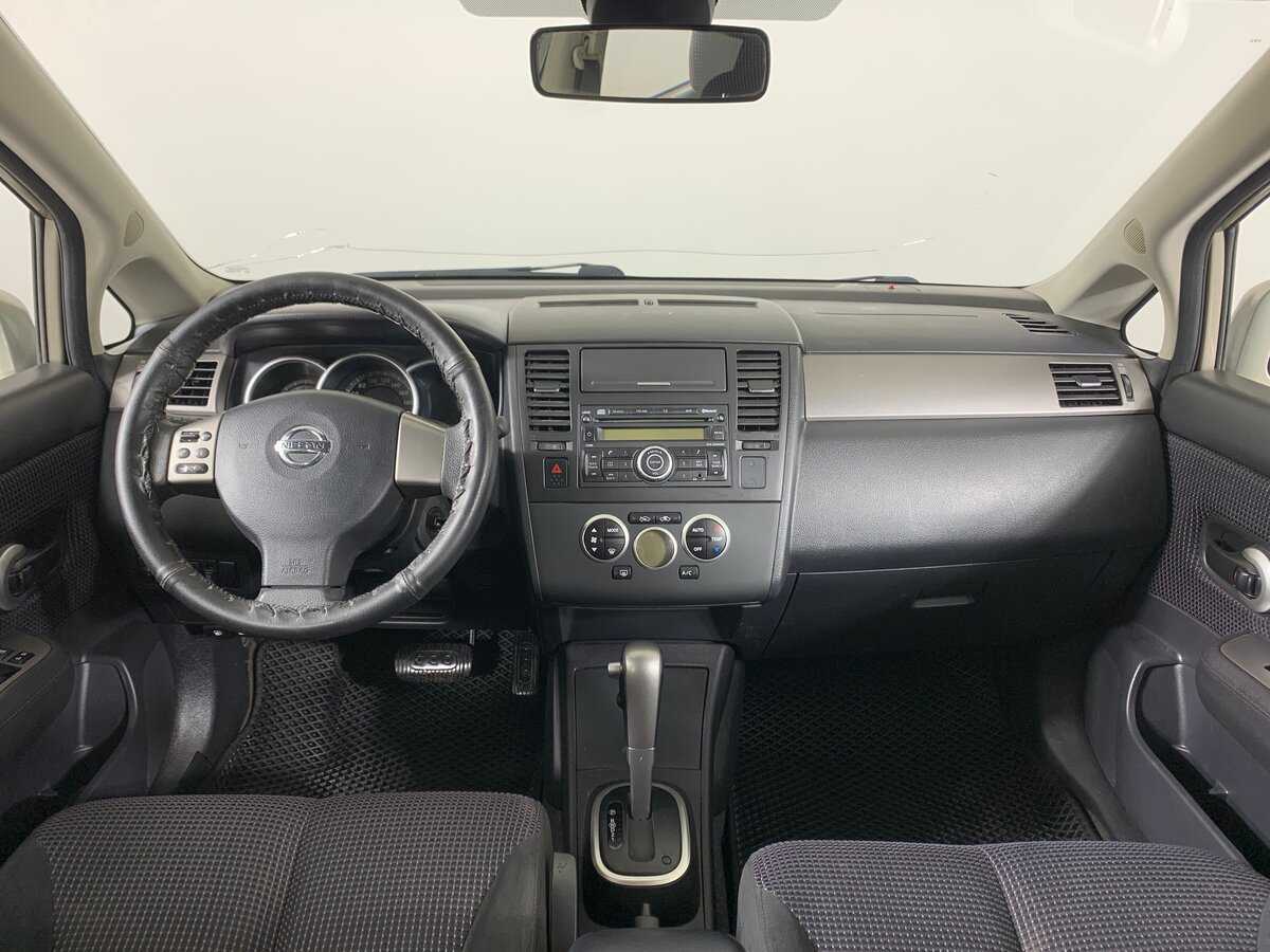 Купить Nissan Tiida с пробегом. Фото: #12