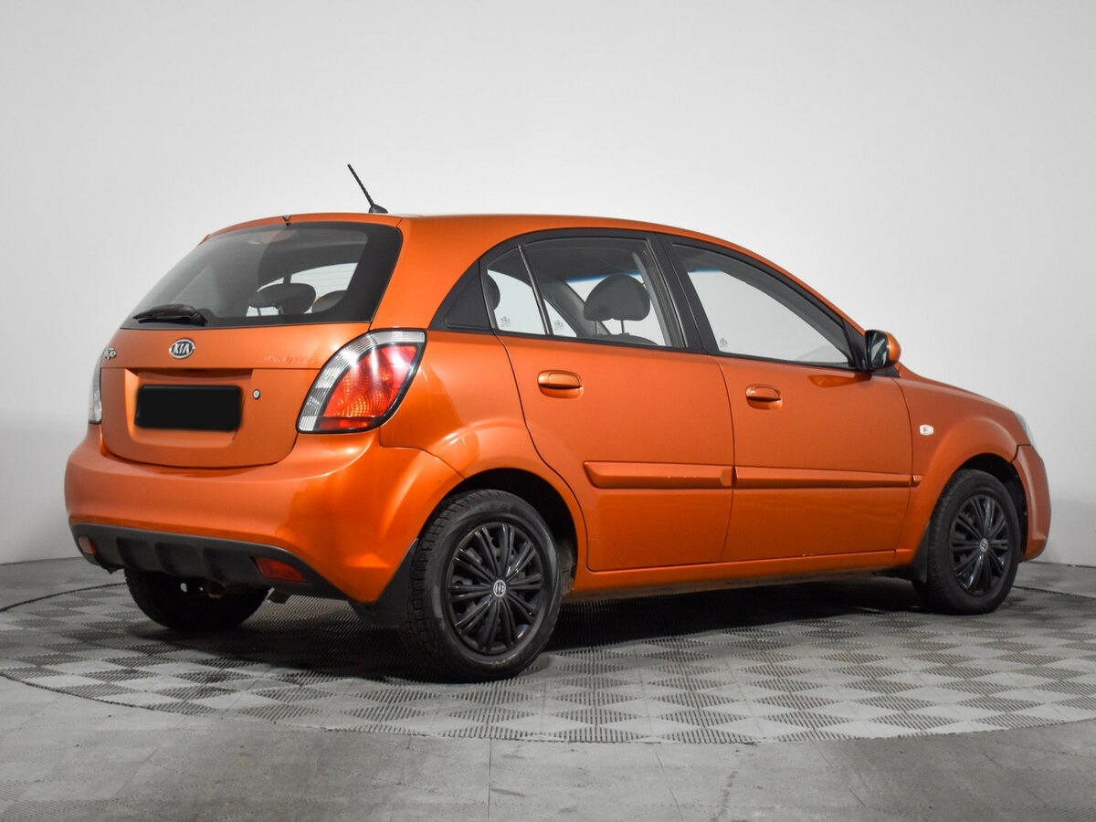 Купить Kia Rio с пробегом. Фото: #4