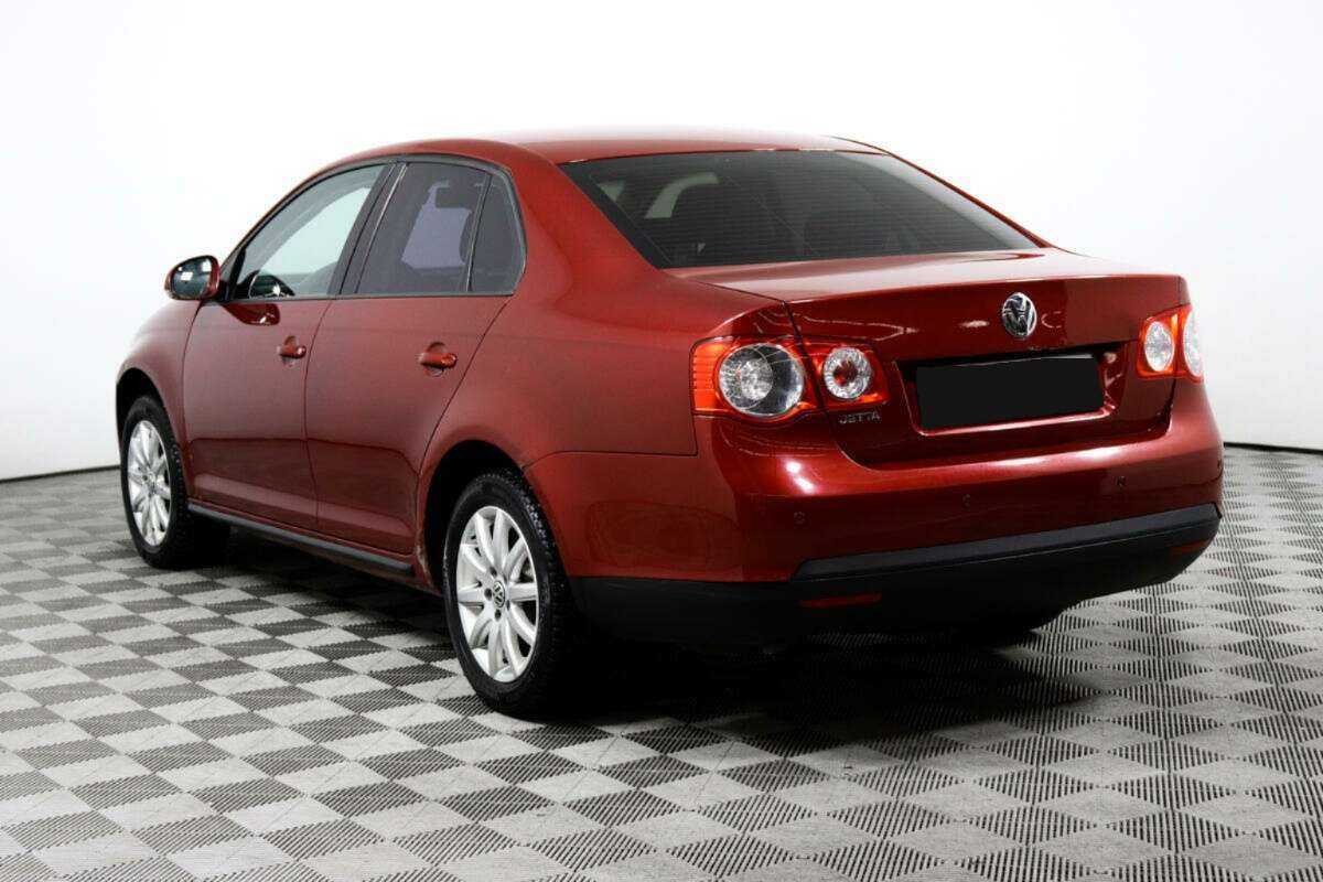 Купить Volkswagen Jetta с пробегом. Фото: #6