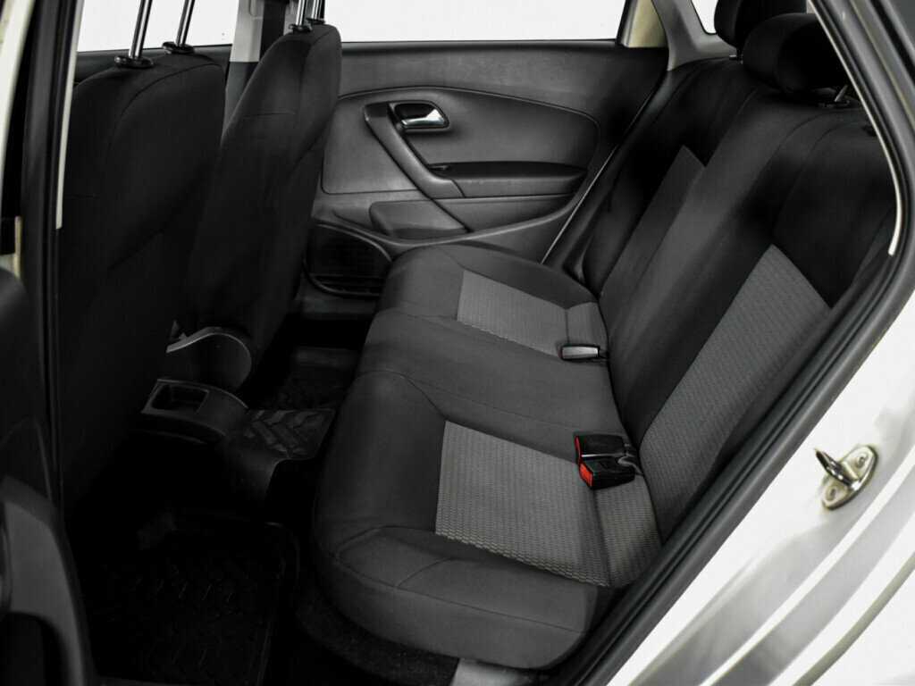 Купить Volkswagen Polo с пробегом. Фото: #9