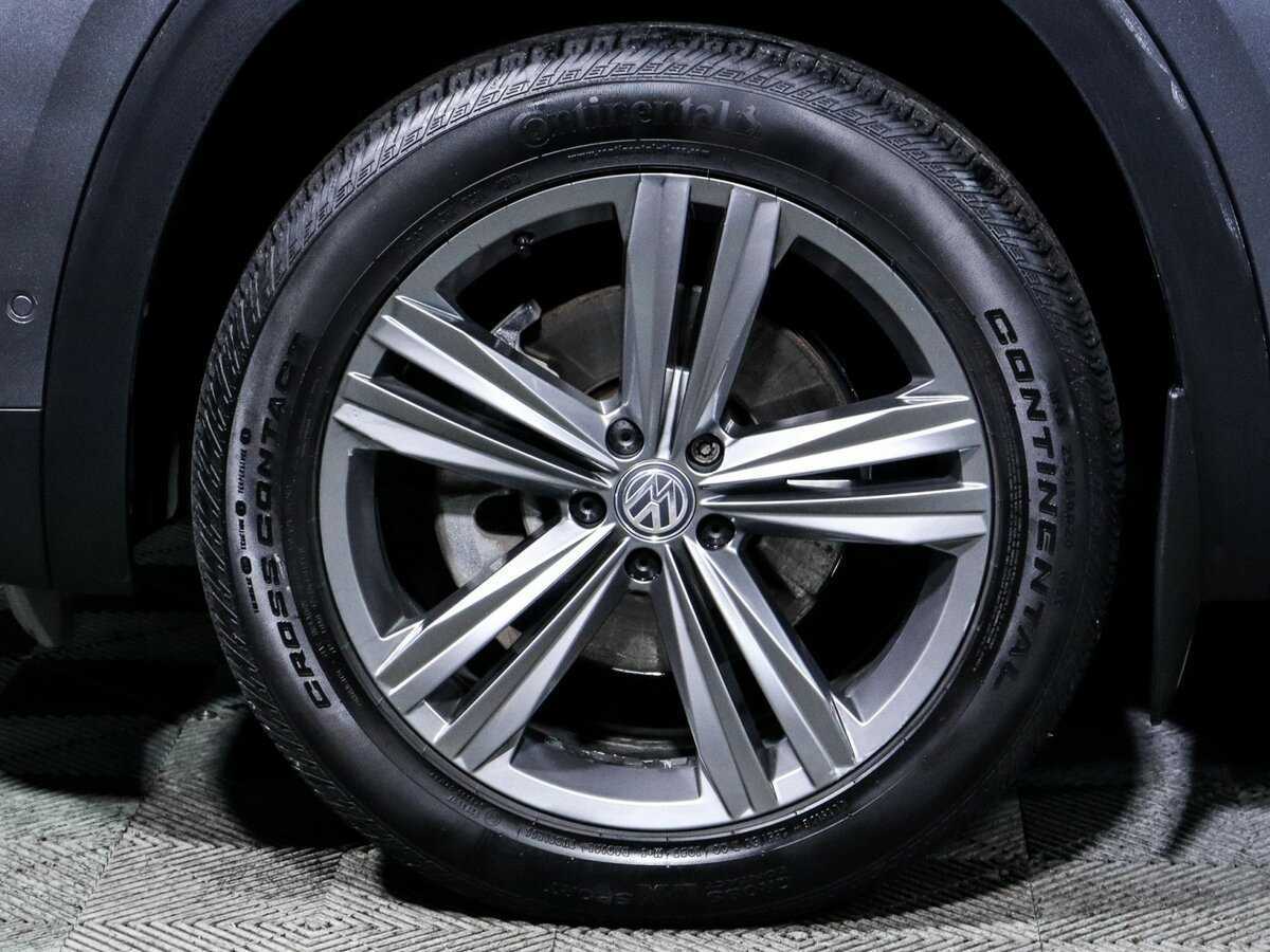 Купить Volkswagen Teramont с пробегом. Фото: #14